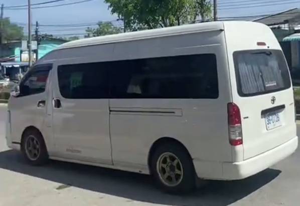 pak bara any hotel to kuah jetty by Van